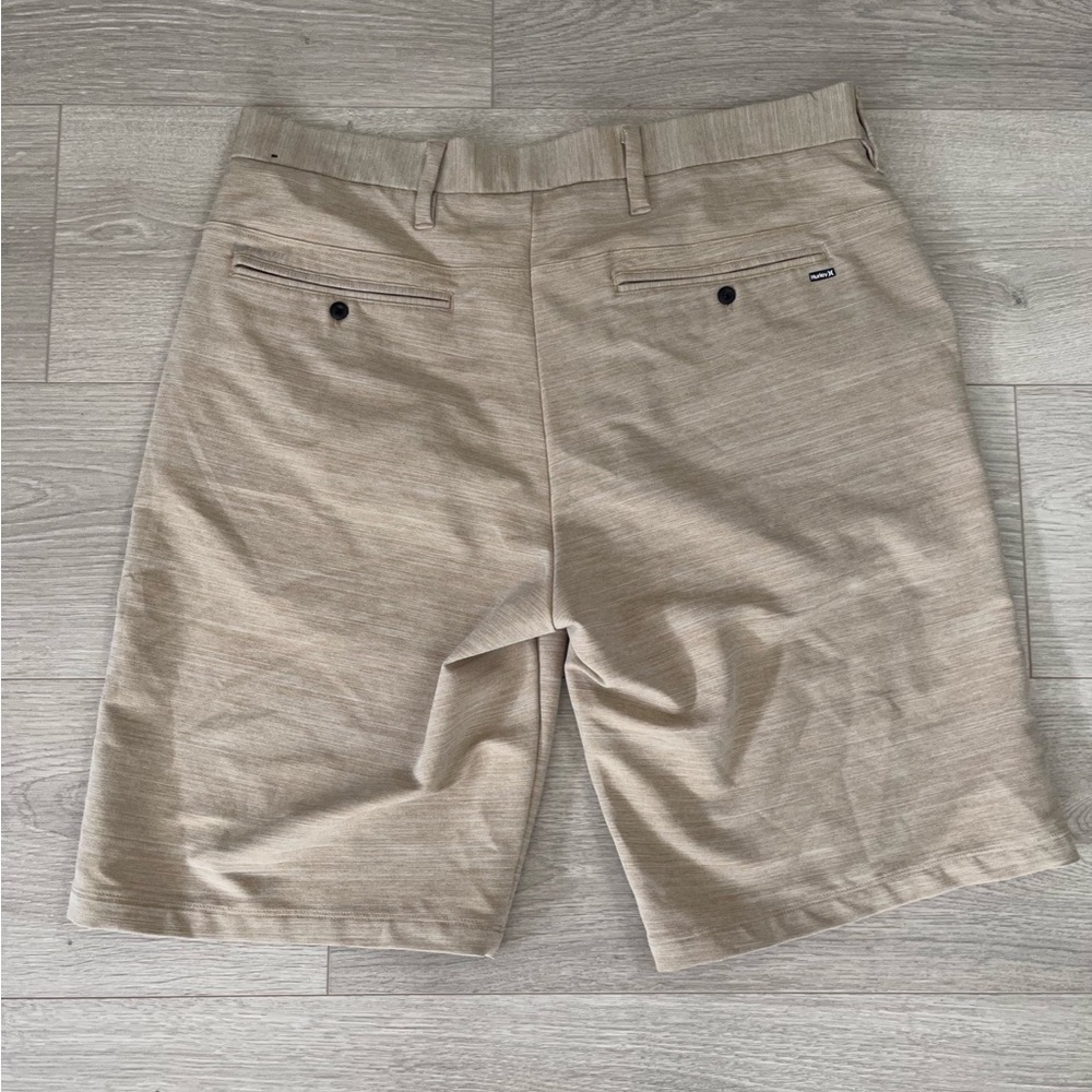 Hurley Khaki Athletic Casual Shorts 32 - Picture 2 of 3